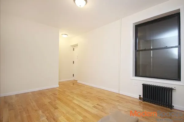 Rented by Modern Spaces | media 8