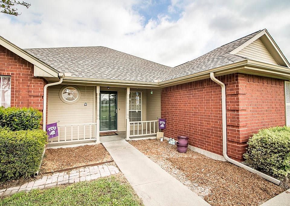 1st image of 111 Anita Ln
