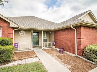 111 Anita Ln, Waxahachie, TX 75165
