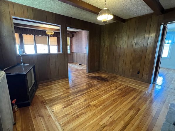 worcester-massachusetts-56741695 picture