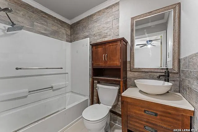 2114 Fitch St — Photo 12