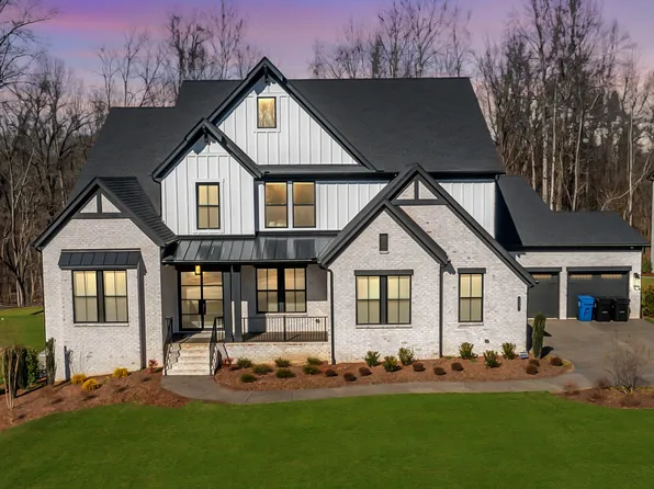 4697 Majestic Meadows Dr, Arrington, TN 37014