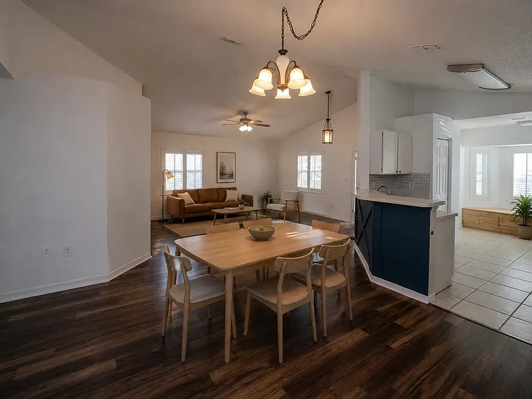 405 Island View Cir — Photo 21