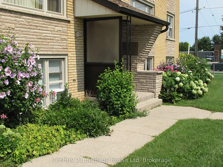 126 Waverley Dr #6 — Photo 4