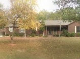 2991 Reeves St, Hokes Bluff, AL 35903