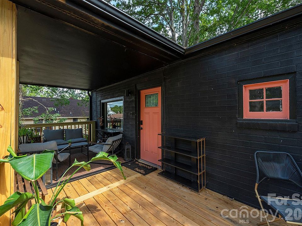 1st image of 17 Springdale Ave