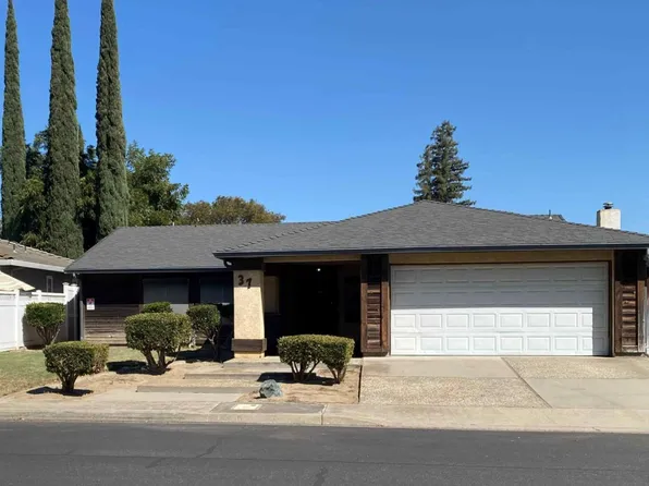 37 Black Pine Way, Oakdale, CA 95361