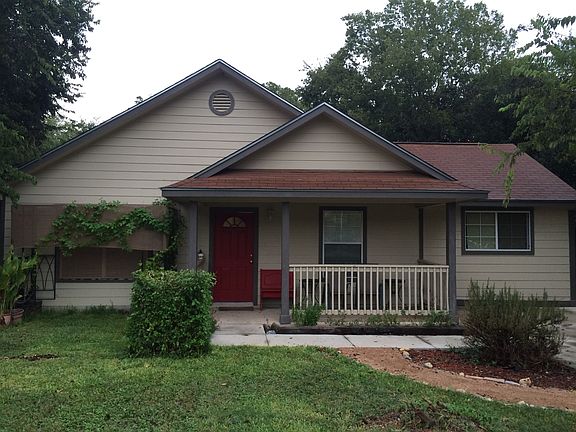 2nd image of 217 Hallie Cir