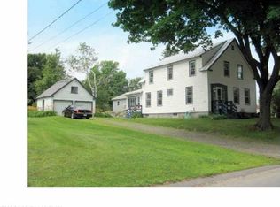 13 Old Belgrade Ave, Oakland, ME 04963