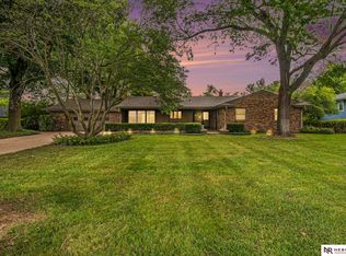 6312 Girard St, Omaha, NE 68152