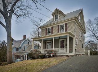 10 Rock View Rd, Milton, MA 02186