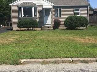 130 Balch St, Pawtucket, RI 02861