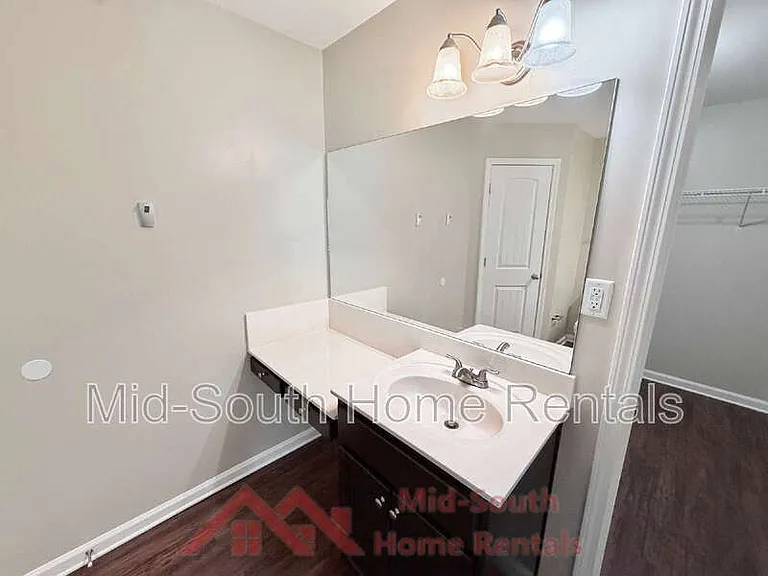 5626 Tulip Tree Dr — Photo 13