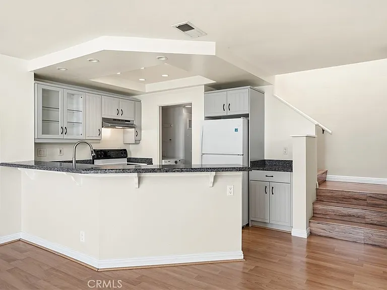 51 Greenmoor — Photo 8