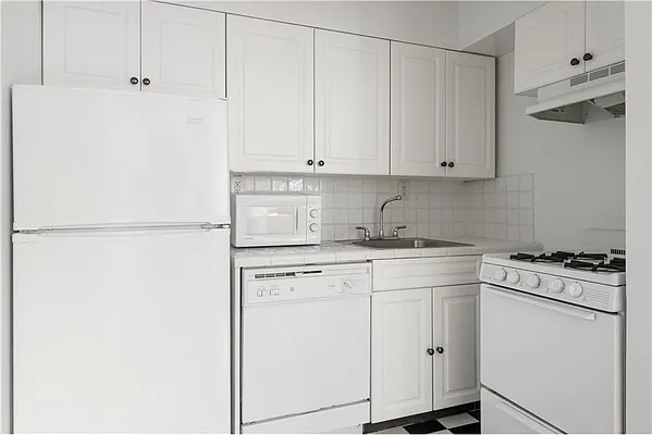 Rented by Carnegie Hill Properties | media 5