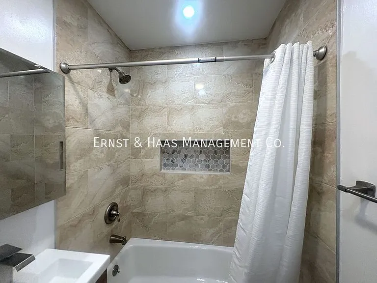 1615 Rose Ave #6 — Photo 11