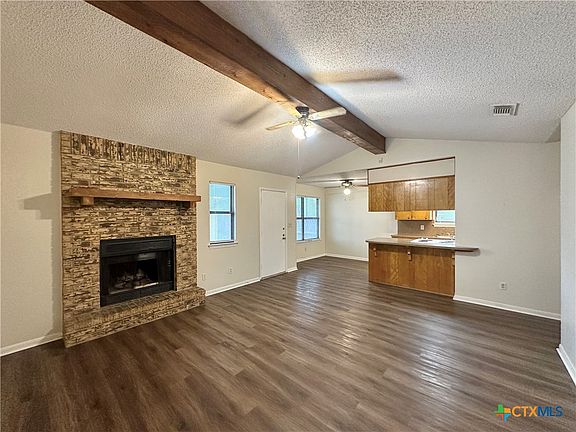 5th image of 123 Chestnut Dr