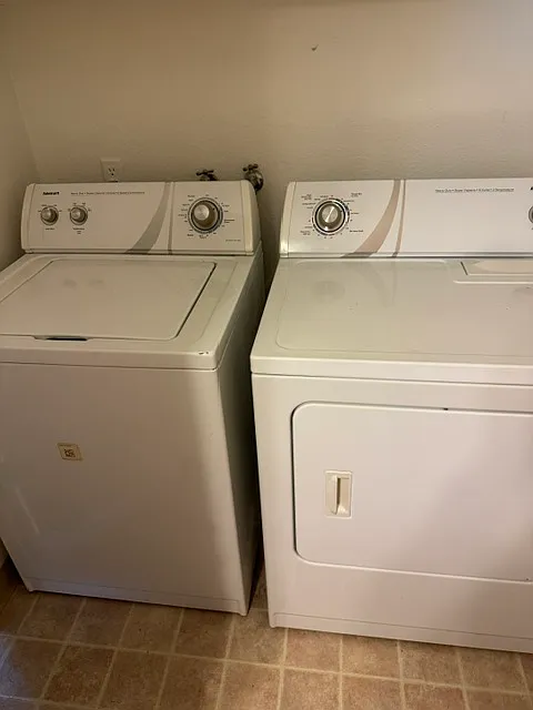 4 bed, 1.5 bath, 1432 sqft, $2,500 — Photo 4