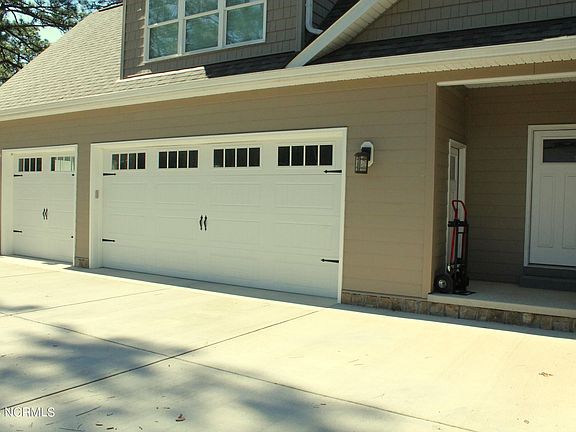 3rd image of 118 Fawnwood Dr