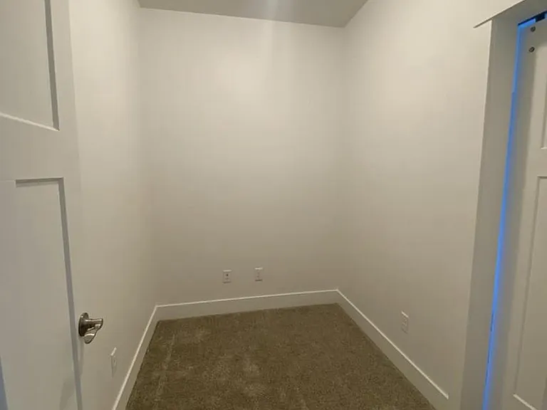 416 S 3 W — Photo 64