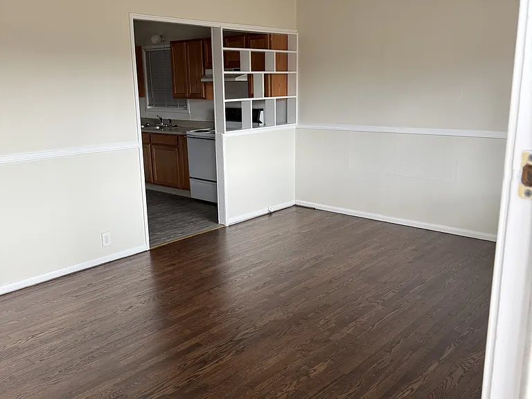 1308 Harrison Rd — Photo 4