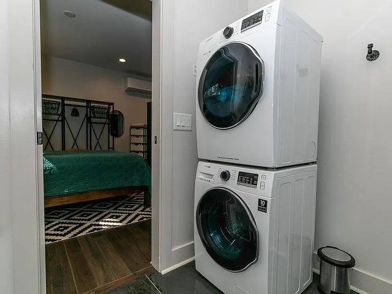 1084 Sanders Ave SE #B — Photo 19