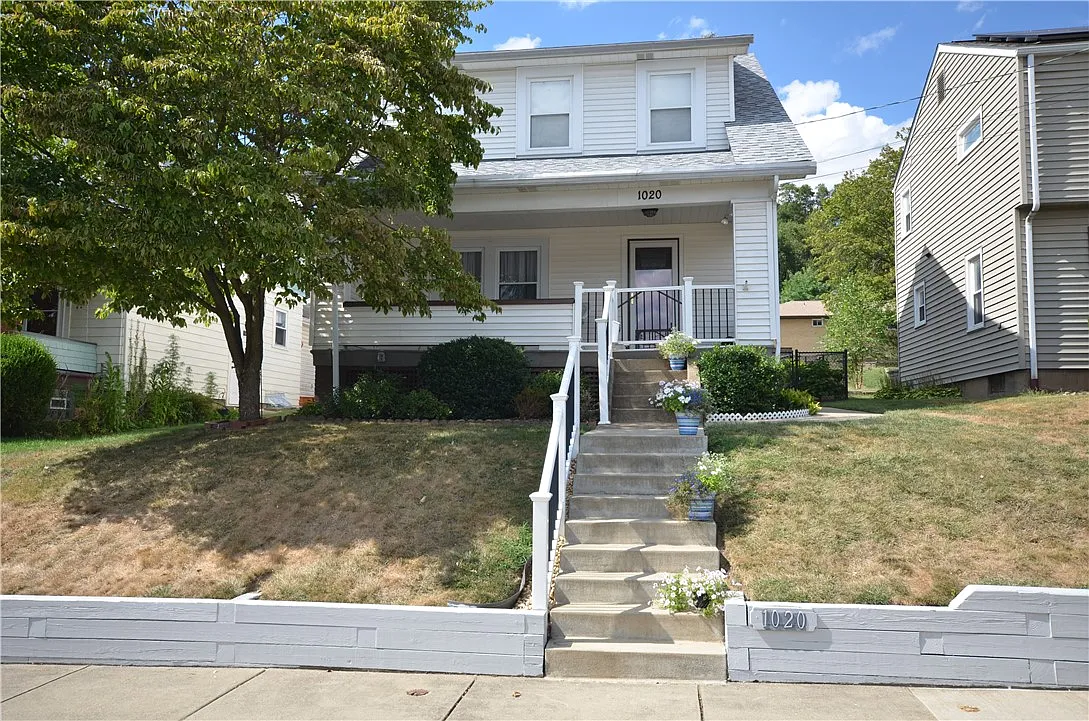 1020 6th St photo 1