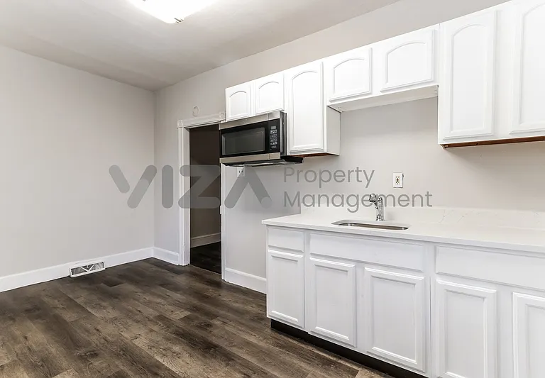 721 Hunter St #2 — Photo 11