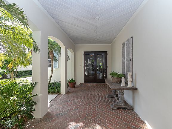 5th image of 120 Cowry Ln