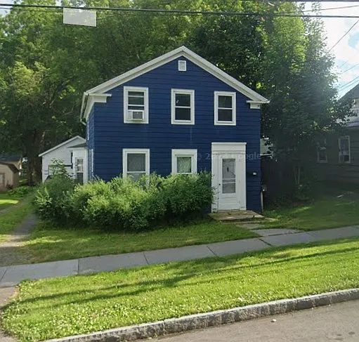 218 1/2 E Jackson St — Photo 7