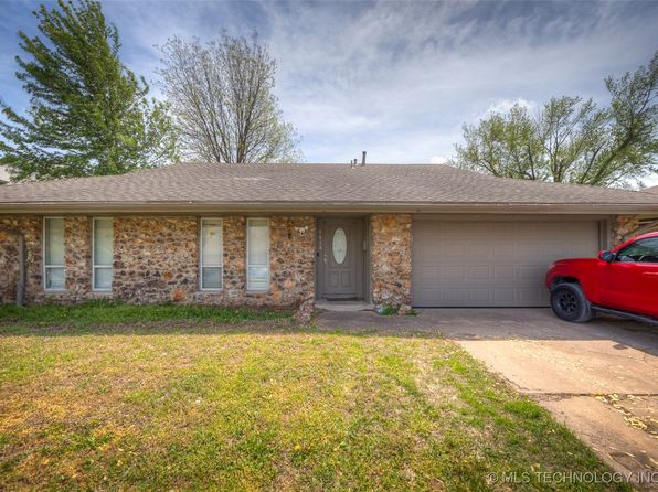 9414 E 50th Pl, Tulsa, OK 74145