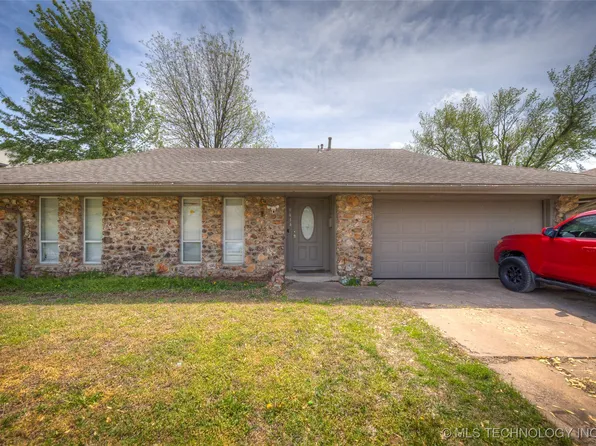 9414 E 50th Pl, Tulsa, OK 74145