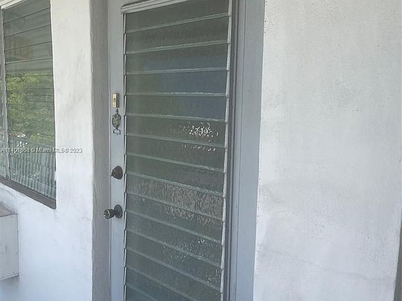 4th image of 2020 NE 51st Ct APT 202