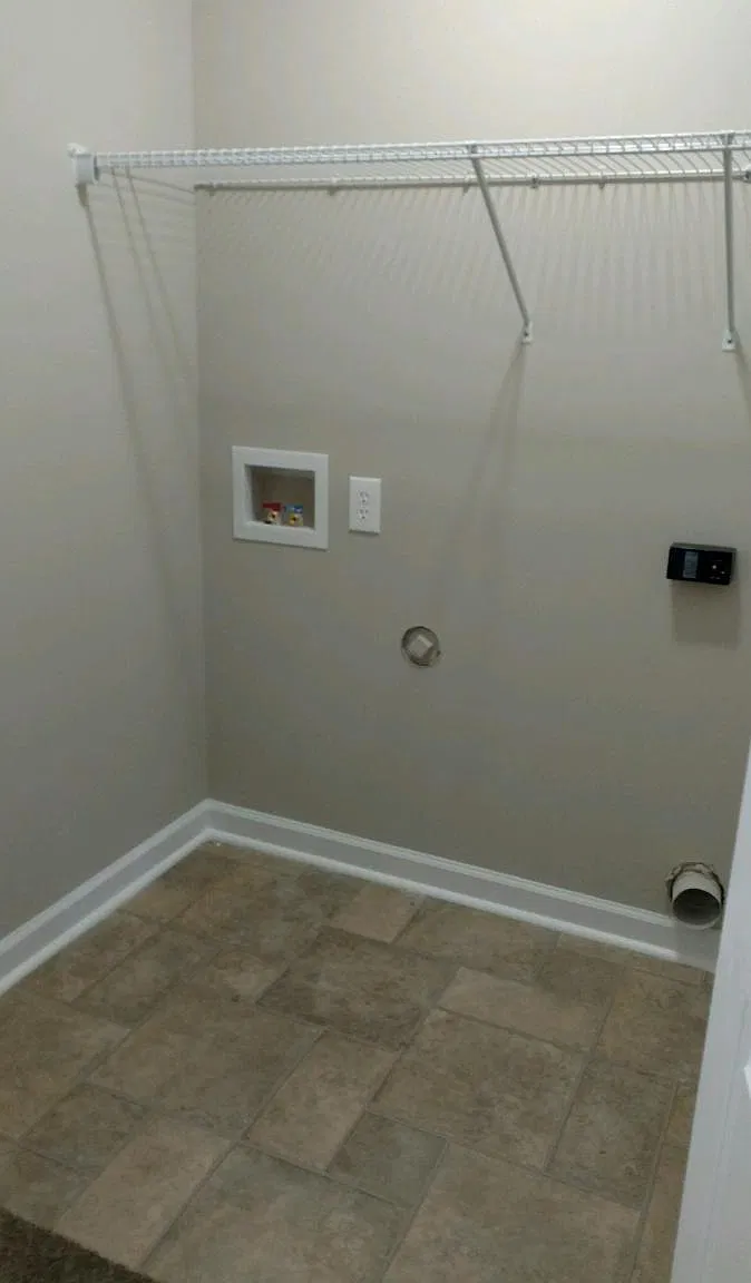 3 bed, 1122 sqft, $1,500 — Photo 3