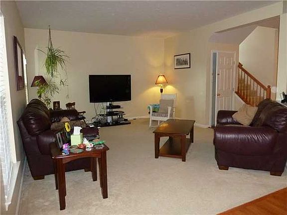 5th image of 9 Caboose Cir