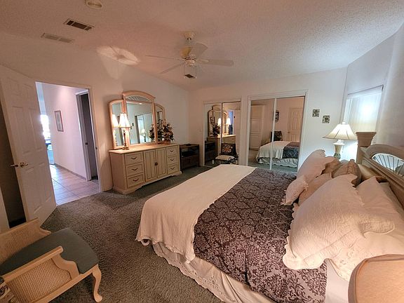 4th image of 323 Belle Tower Ave