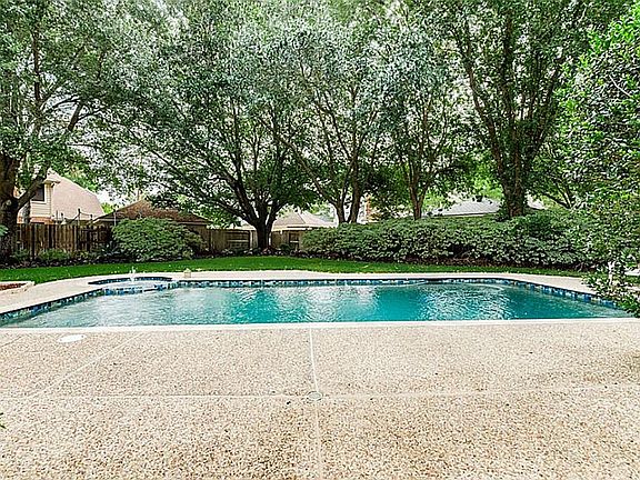 5th image of 2407 Amber Springs Dr