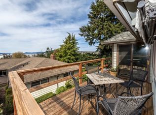 408 5th St, Anacortes, WA 98221