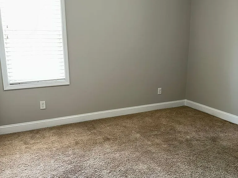 428 Satterfield Dr — Photo 11