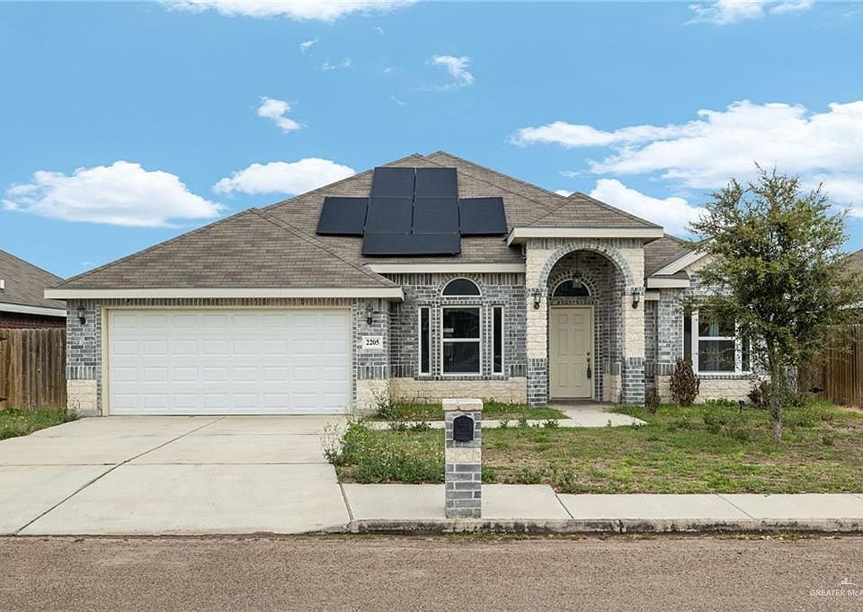 1st image of 2205 Primrose Dr