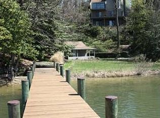 514 Edgewater Rd, Pasadena, MD 21122