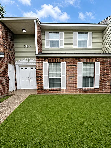 101 Wilbourn Blvd Photo 1