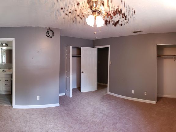5th image of 2706 Clairmont Ave