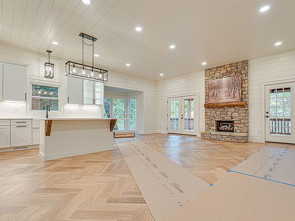 2nd image of 181 Shelby Drive