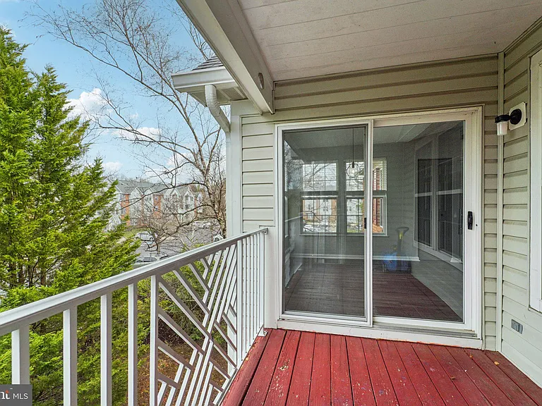 2444 Blue Spring Ct #303 — Photo 20