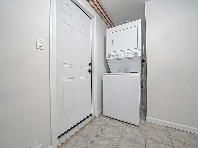 338 Virginia Ave — Photo 9