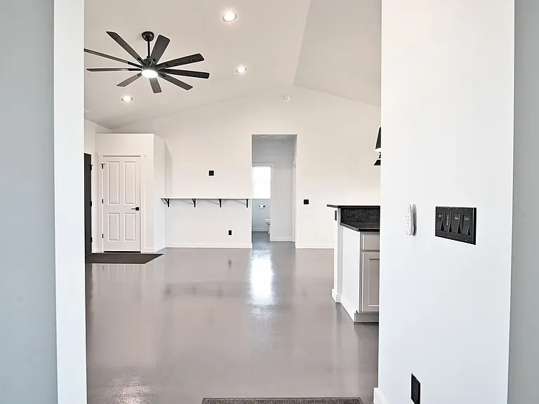 1495 Oxbow Dr — Photo 19