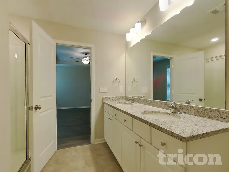 313 Knowles Pl — Photo 9