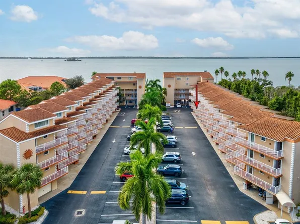 1420 Bayshore Blvd #208, Dunedin, FL 34698