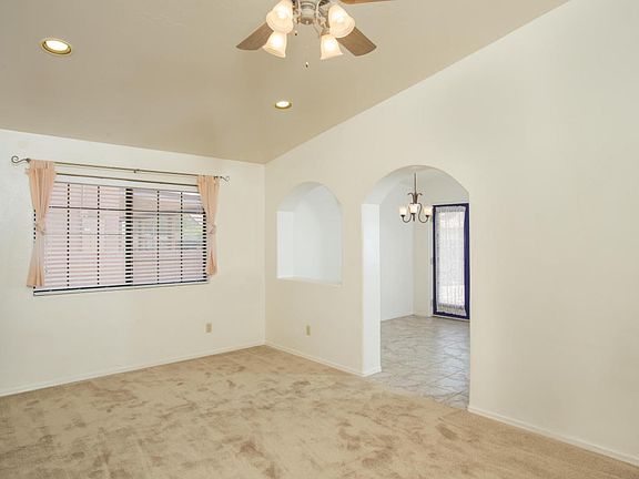 3rd image of 4657 W Calle Don Manuel